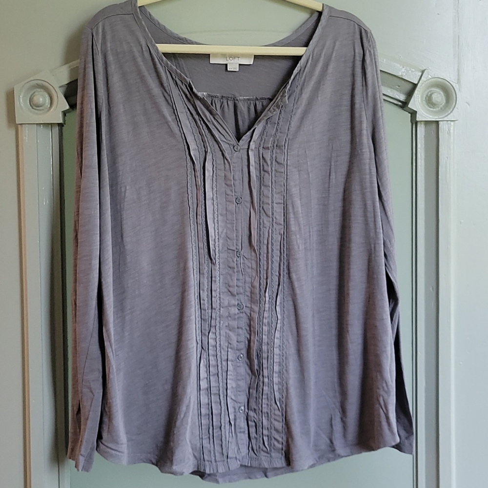 Gray long sleeve maternity top